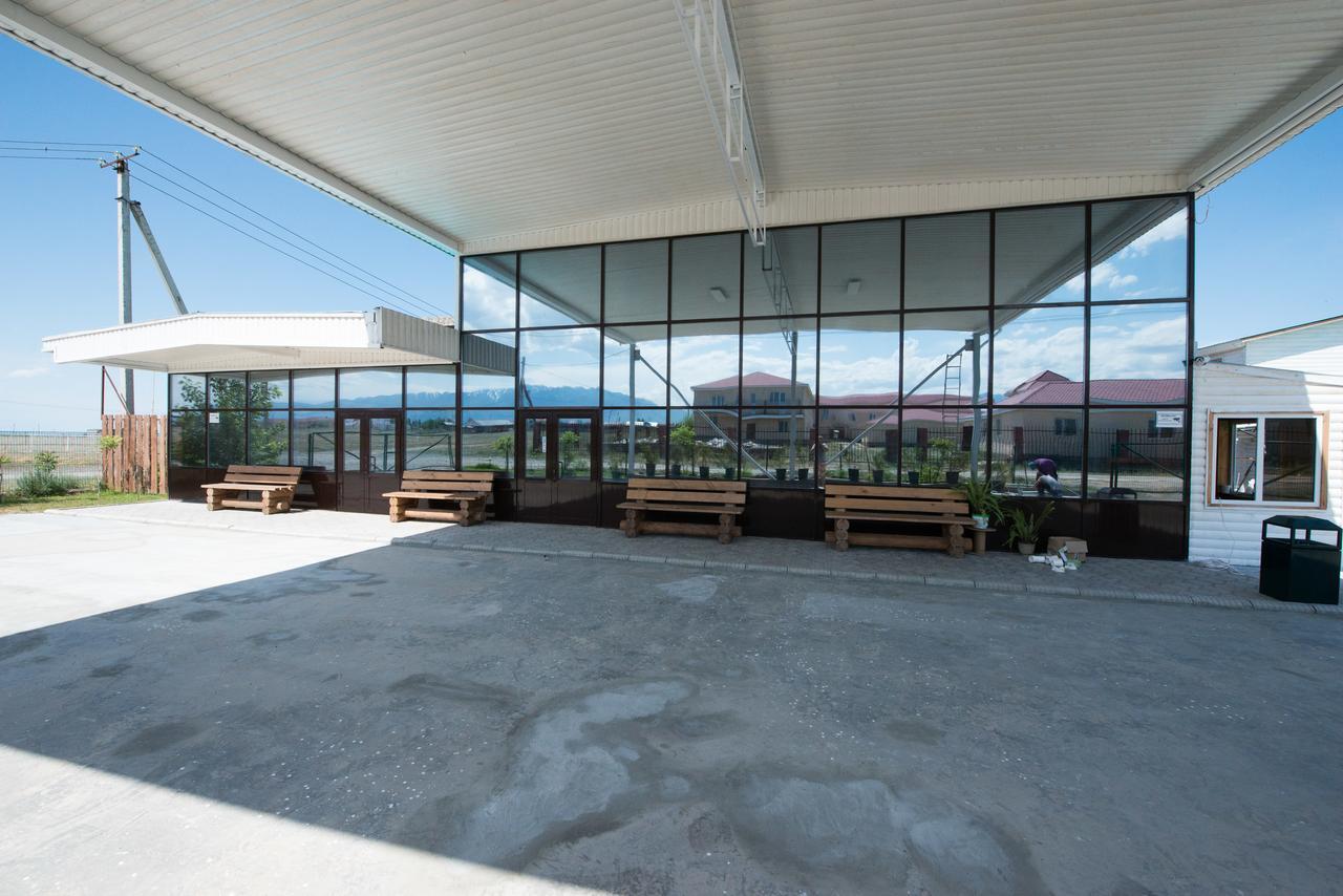 Aquamarine Resort Akshi Exterior photo